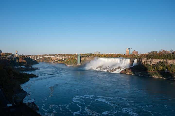 Private ONE-Way Transfer Niagara-on-the-Lake to Buffalo Airport