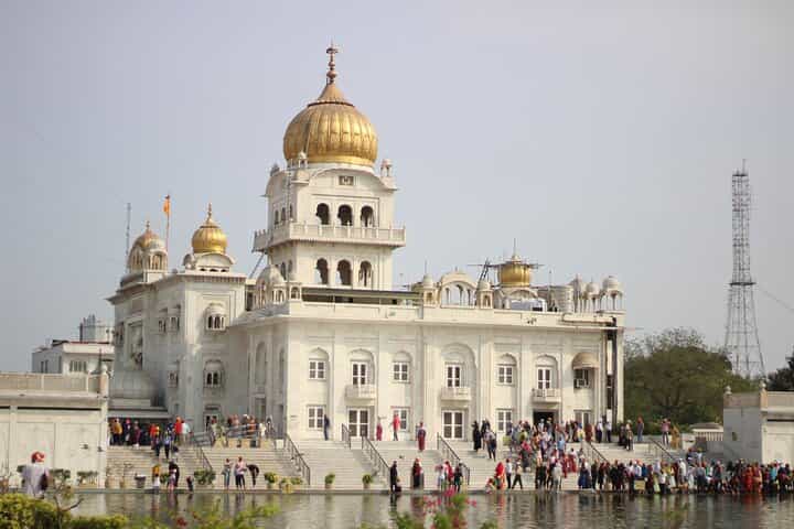 Full Day Delhi Sightseeing Tour by Public Transport