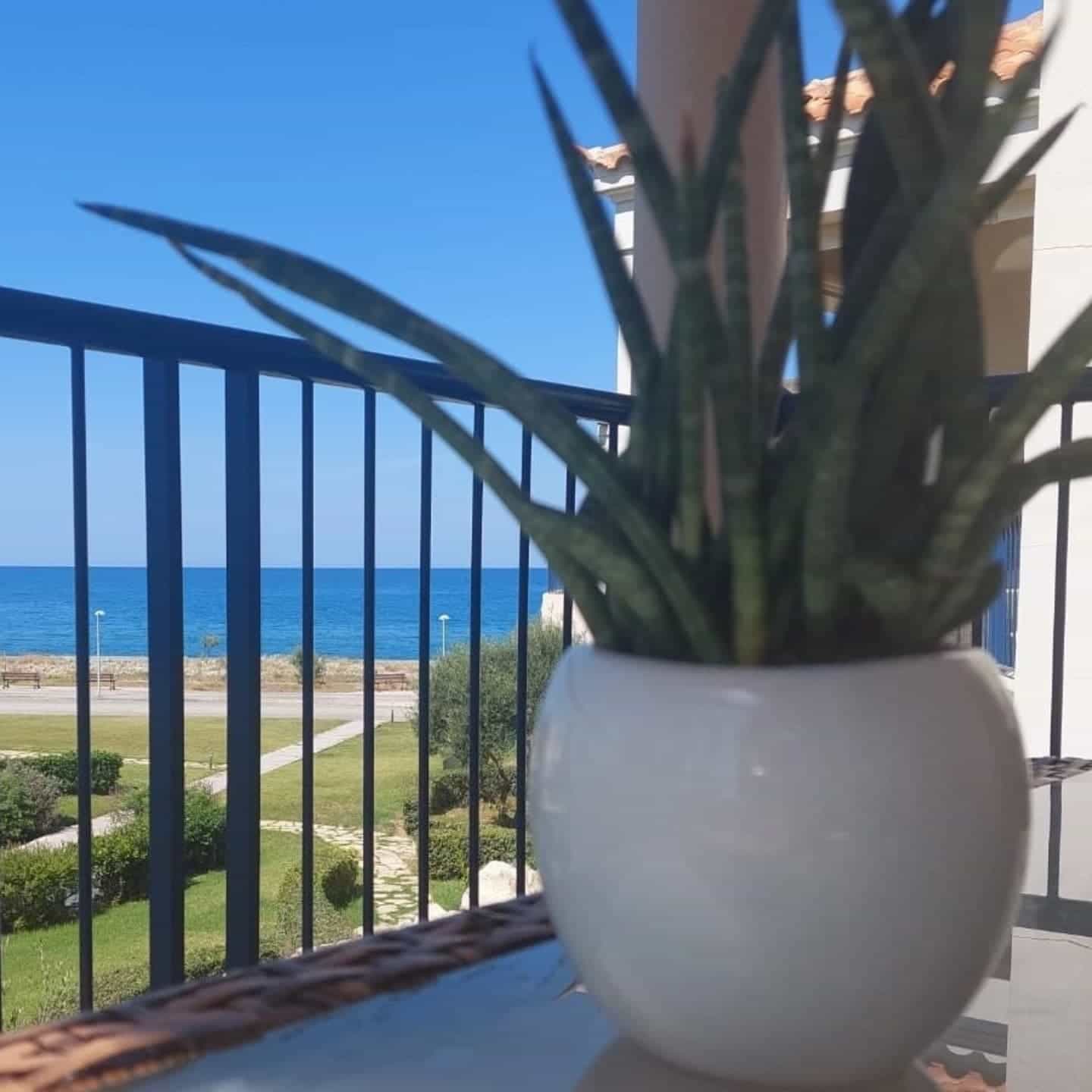 3-Night Romantic Seaside Escape with Private Villa Stay and Sunset Dinner – Crete