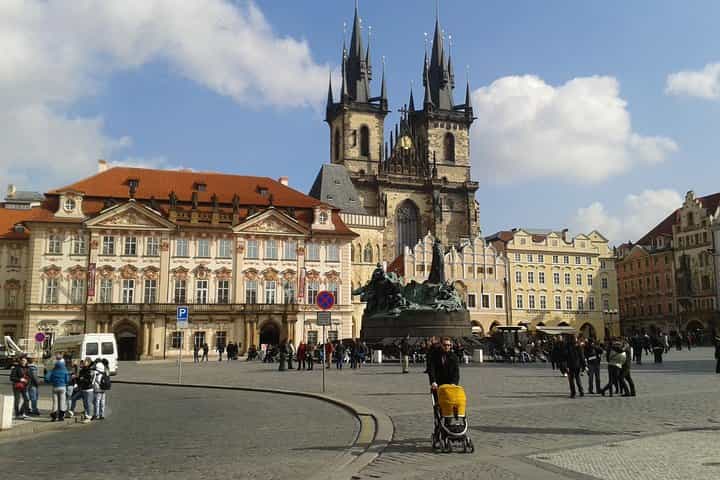 Prague Private Day Trip from Vienna