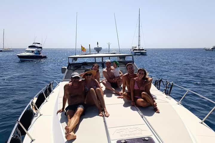 Private Yacht with Gourmet Barbecue and Sunset in Playas de Papagayo