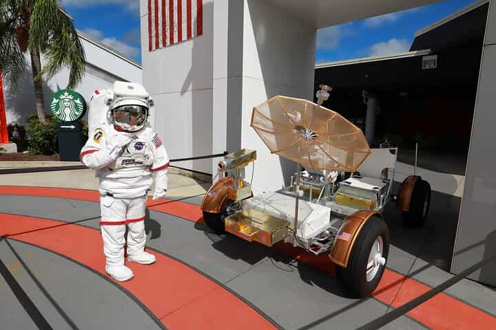 Kennedy S. Center Private Tour/Guide Luxury transportation