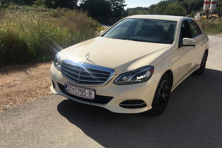 Private transfer from Split to Dubrovnik including detour to Ston