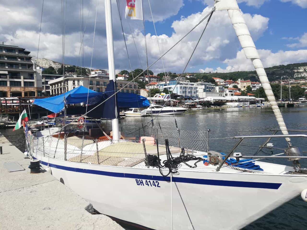 Super Yacht Exclusive Rental with Food and Drinks In Balchik