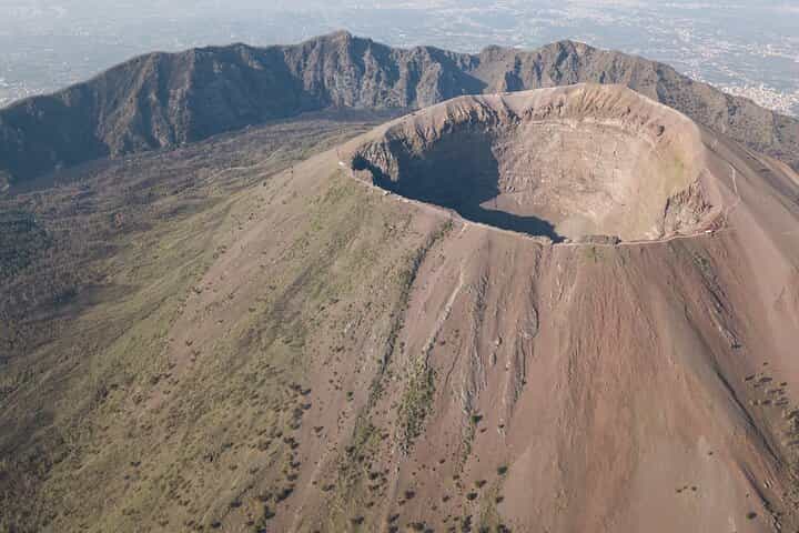 Vesuvio Gran cono + Wine Tasting & Lunch + Transfer from Naples