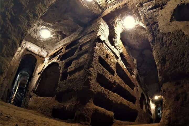 Rome Private Sightseeing and Catacombs Underground Guided Tour with Transfer
