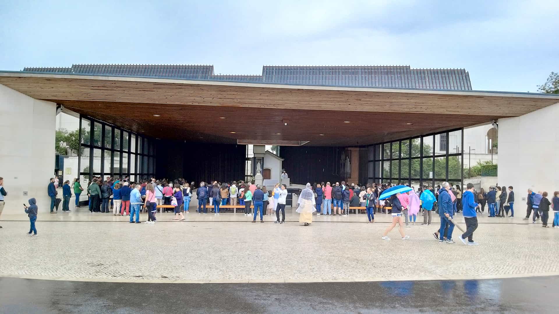Private car transfer from Porto to Fátima