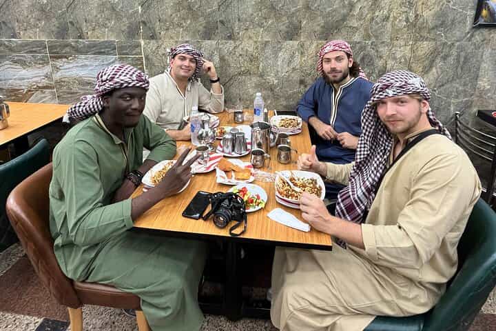 Food tour to traditional Egyptian restaurants from cairo or giza