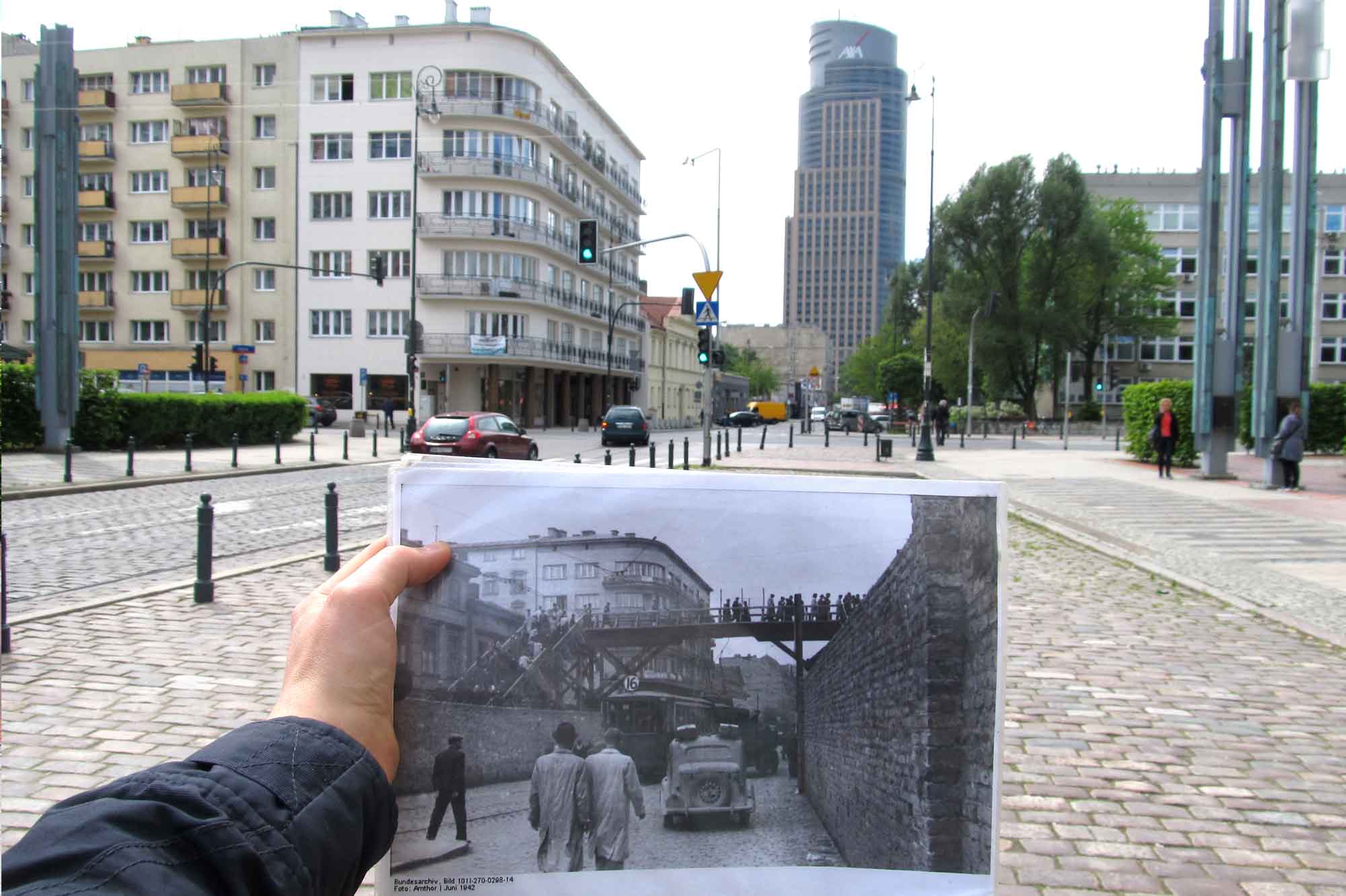 Warsaw Jewish Ghetto – Private Tour by Retro Minibus with Hotel Pickup