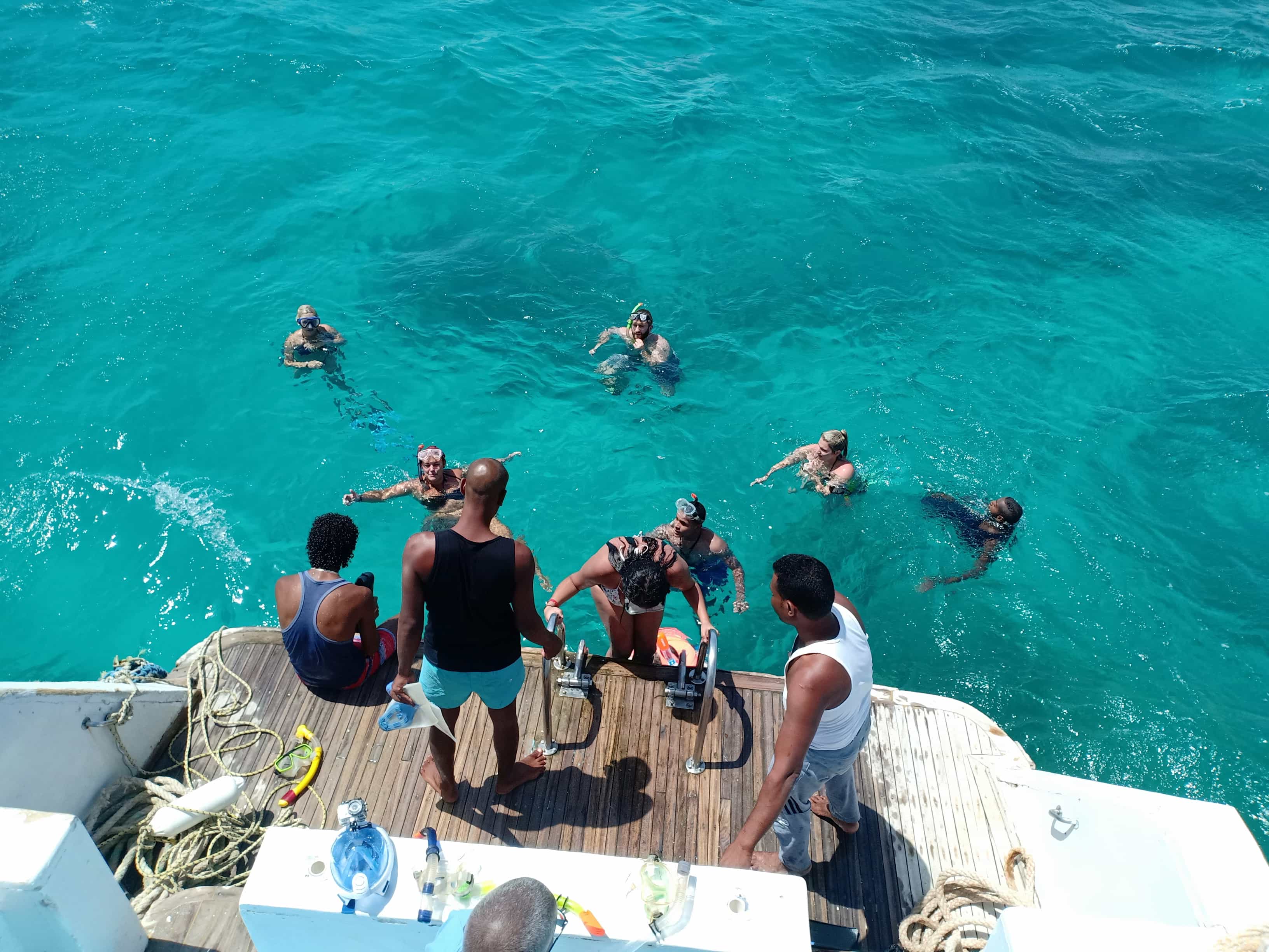 Hurghada Dolphin House Snorkeling Boat Trip with Hotel Pickup (8 Hours)