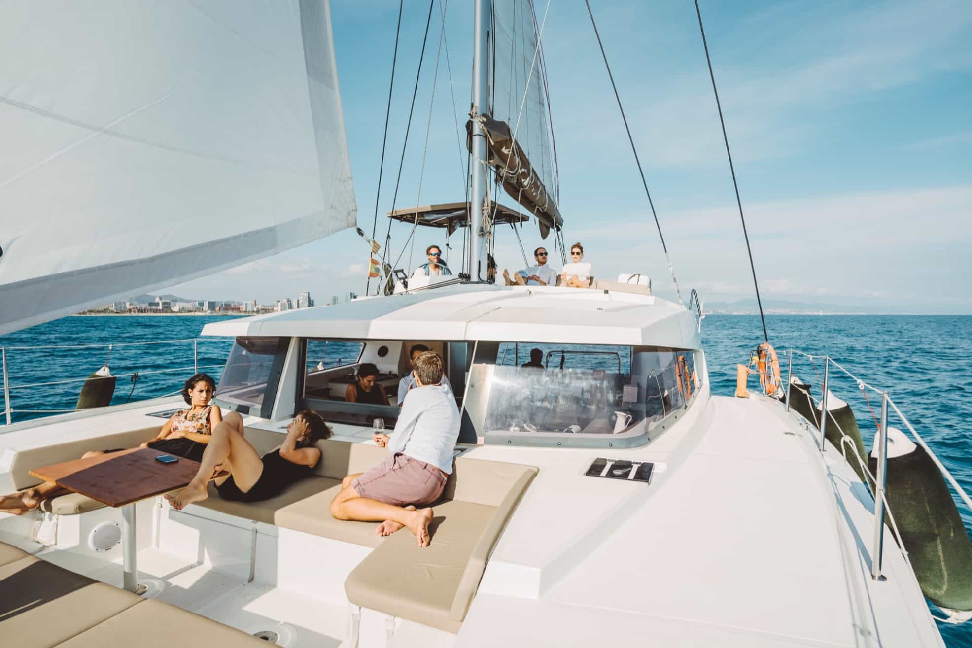 SERENA (BALI 4.1) - Private catamaran rental