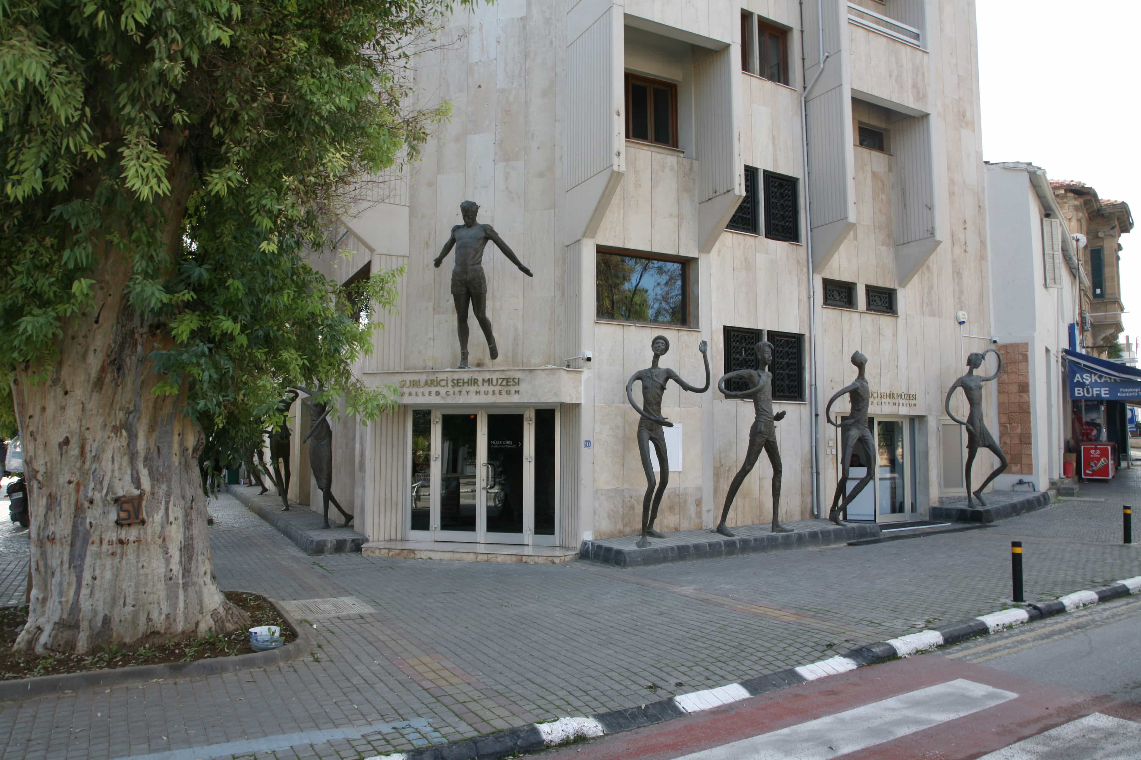 Limassol: Private Larnaca & Divided Nicosia City Tour