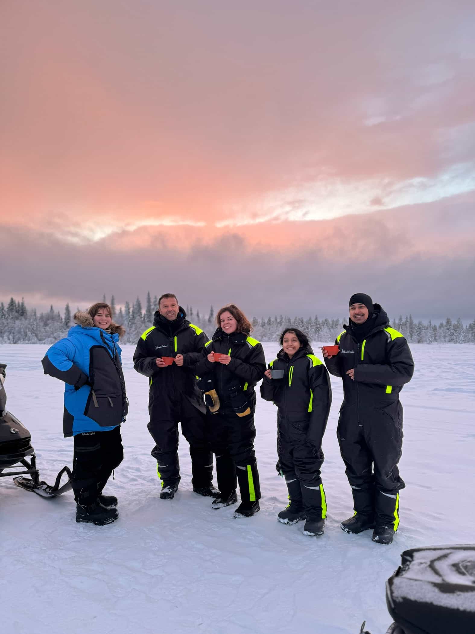 Day tour with snowmobile in Kiruna 10:30 am