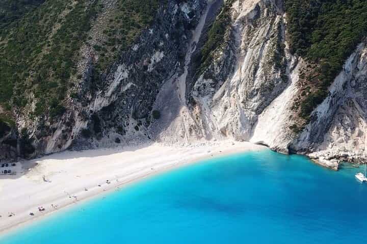 Private Sightseeing: Melissani, Drogarati & Myrtos Swim Stop