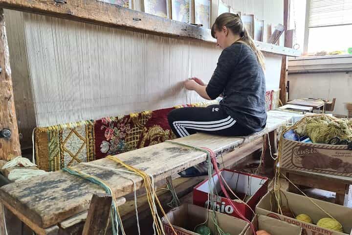 Velingrad: Carpet Factory for the Kingdom UK, Versailles