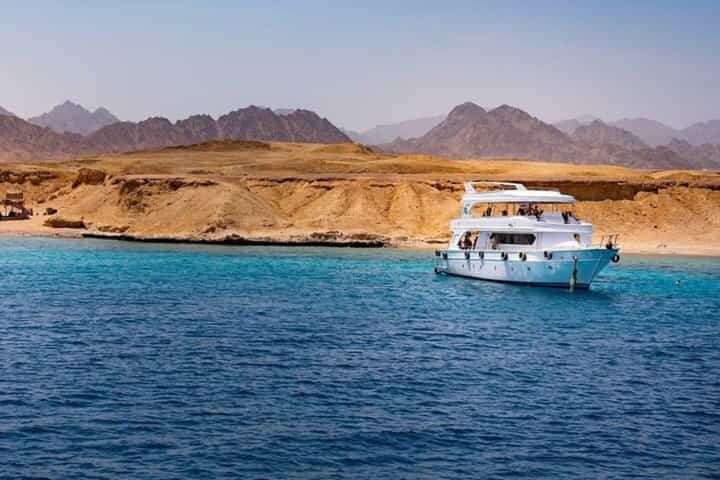Ras Mohammed & White Island Snorkeling & Diving – Sharm El Sheikh