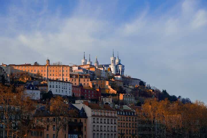 Lyon Scavenger Hunt & Highlights Self-Guided Audio Walking Tour