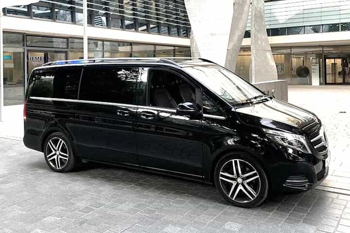 Arrival Transfer: Calgary Airport YYC to Calgary by Luxury Van