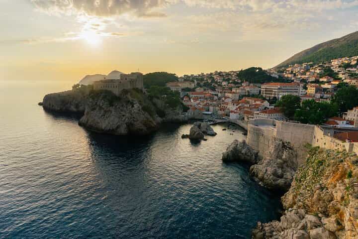 Private One - Way Transfer: Hvar to Dubrovnik
