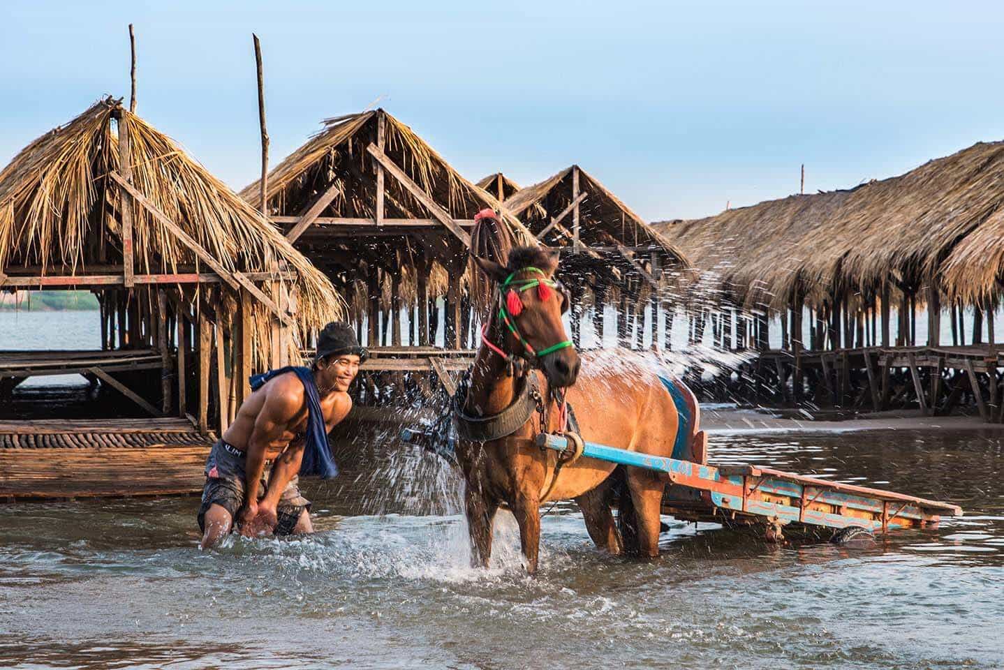 Phnom Penh Silk Island Vespa Tour 