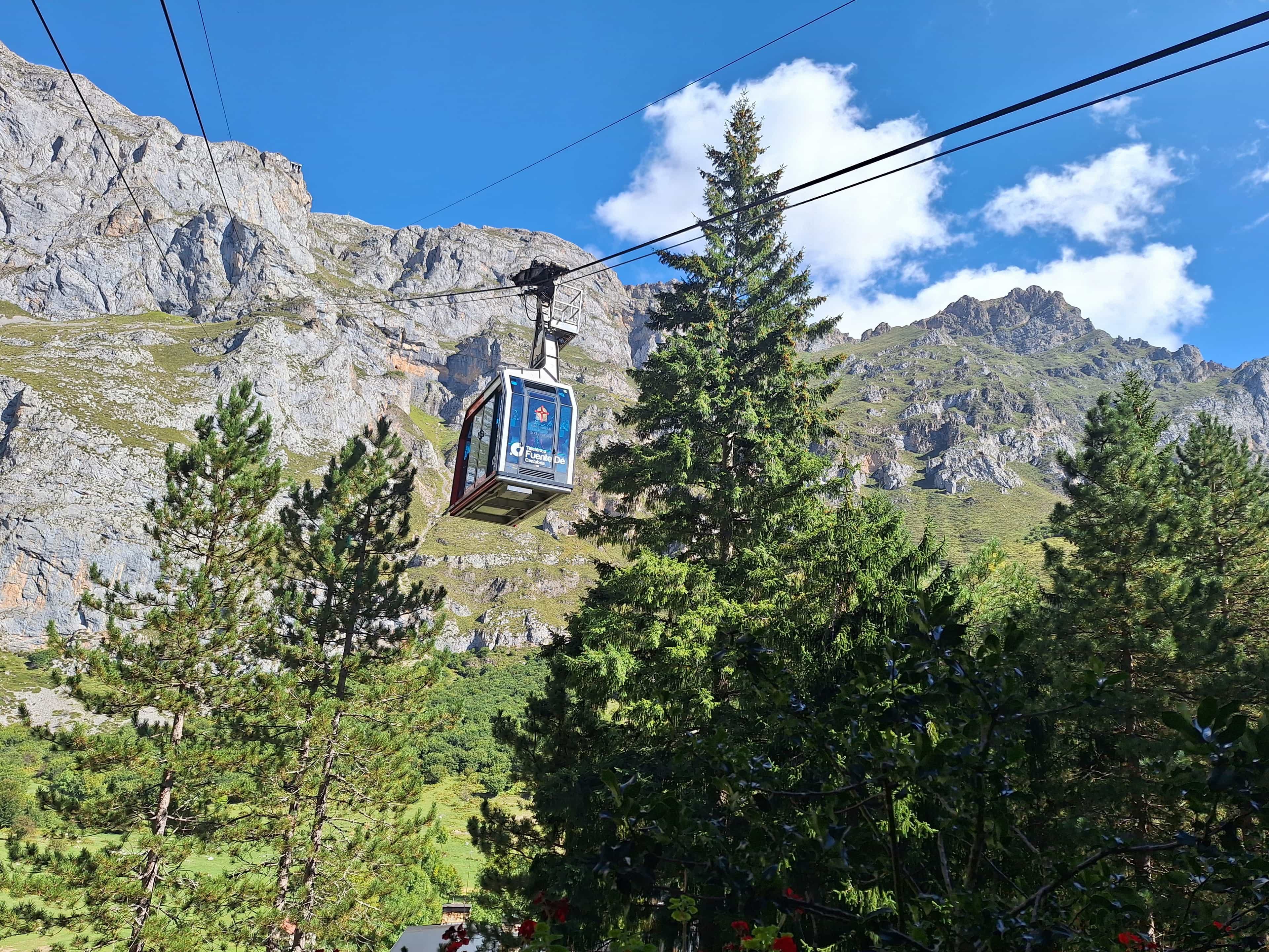 Picos de Europa and Potes Guided Tour from Santander-small groups