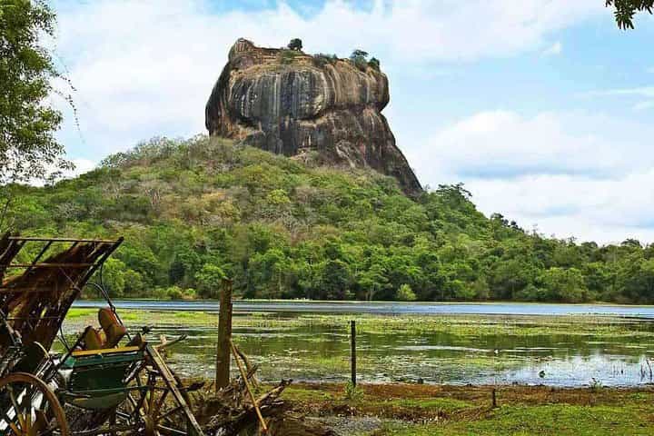 Sigiriya and Dambulla from Colombo