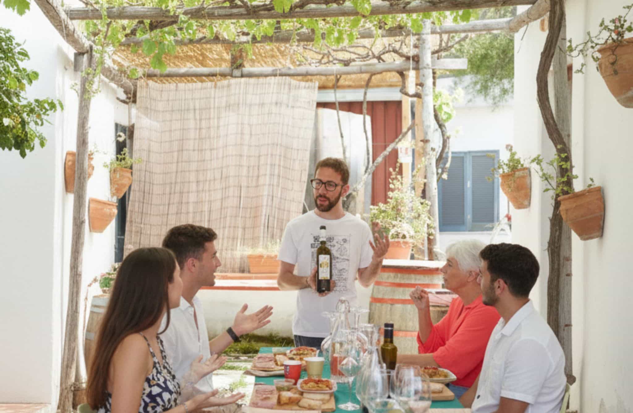 Lava Rock Cave Tour with Wine & Food Pairing in Herculaneum