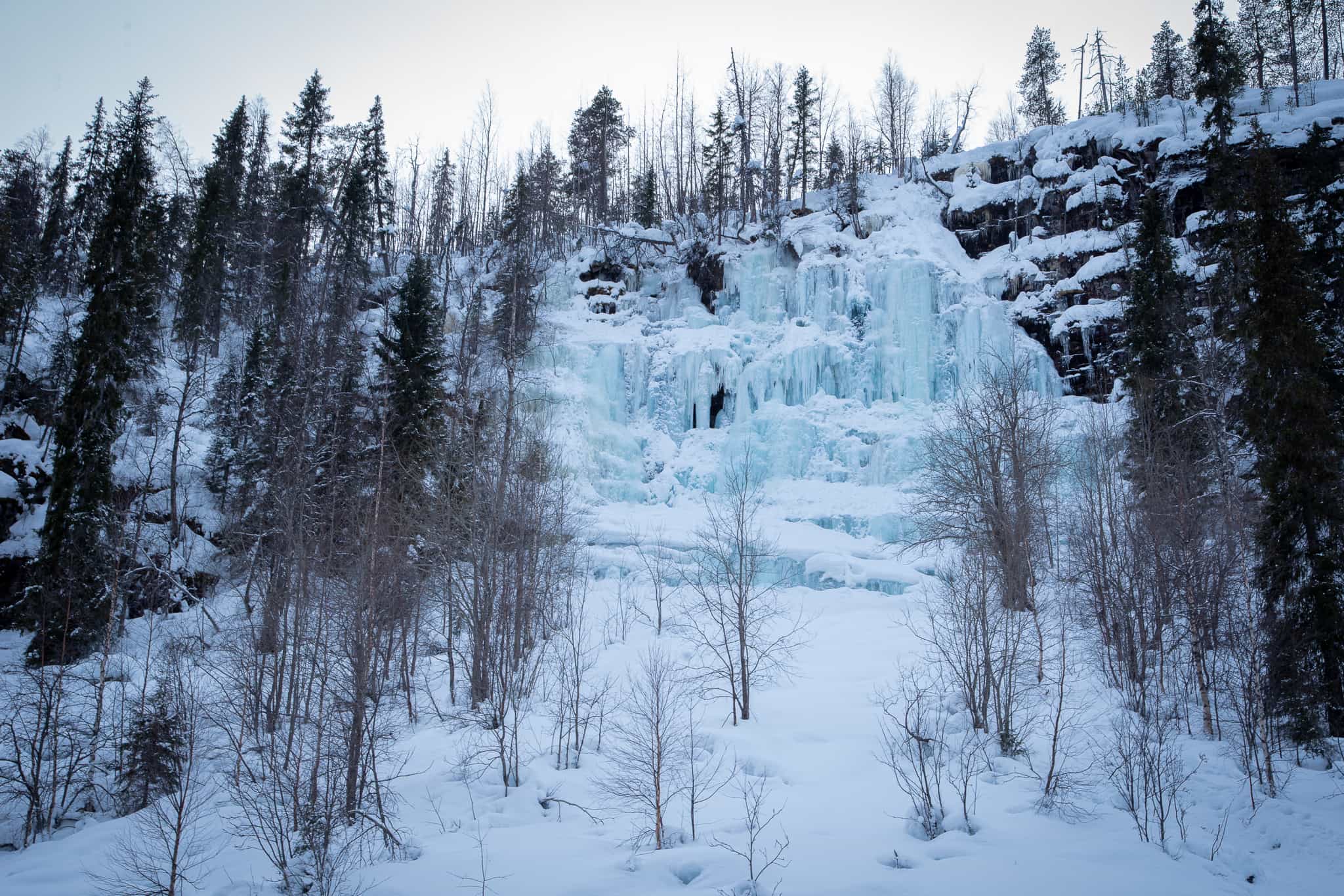 5KM HIKE IN KOROUOMA CANYON AMONG SPECTACULAR FROZEN WATERFALLS