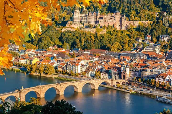 Heidelberg Scavenger Hunt & Highlights Self-Guided Walking Tour