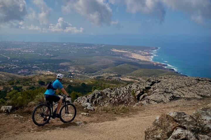 E-bike in the backroads of Cascais and Sintra: Pickup in Lisbon