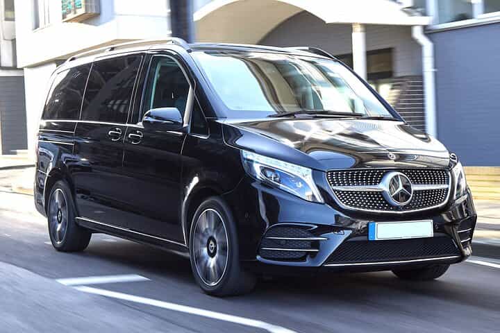Private Transfer: Nice Airport NCE to Monaco in Luxury Van