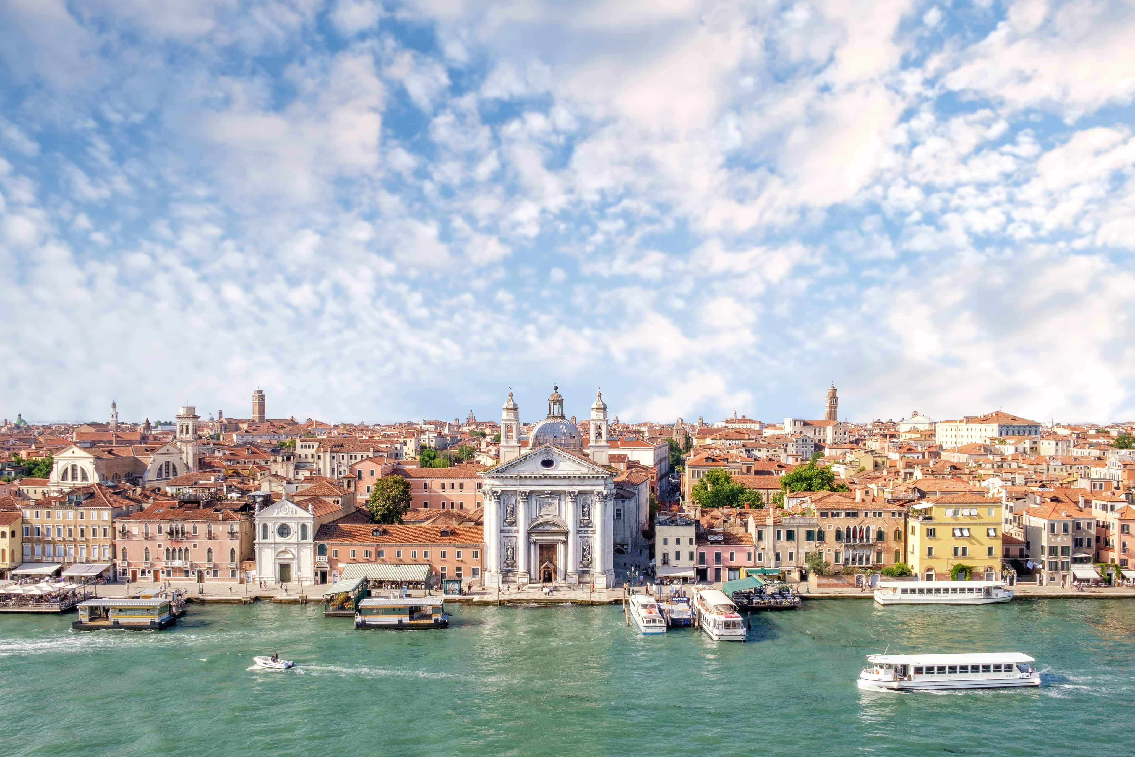 Italy Cultural Road Trip – Venice, Cinque Terre & Lake Garda