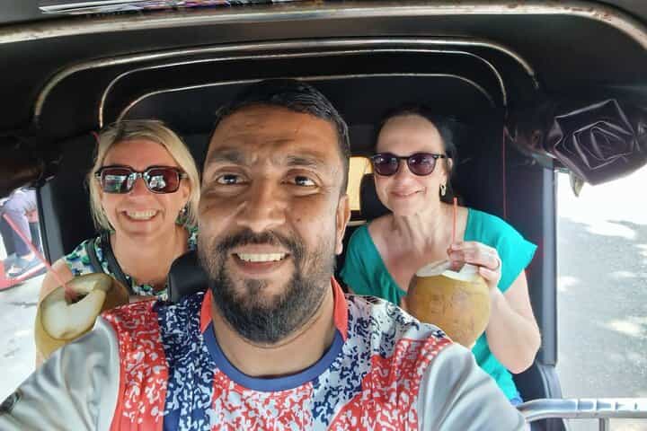 Colombo Tuk Tuk city tour with friendly Tuk driver(All inclusive)