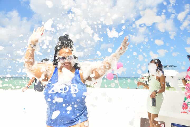 Private Foam Party Boat VIP 
