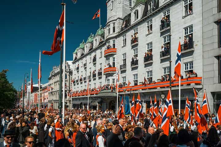 The Grand Experience – Oslo’s Most Exclusive City Walk & Dining