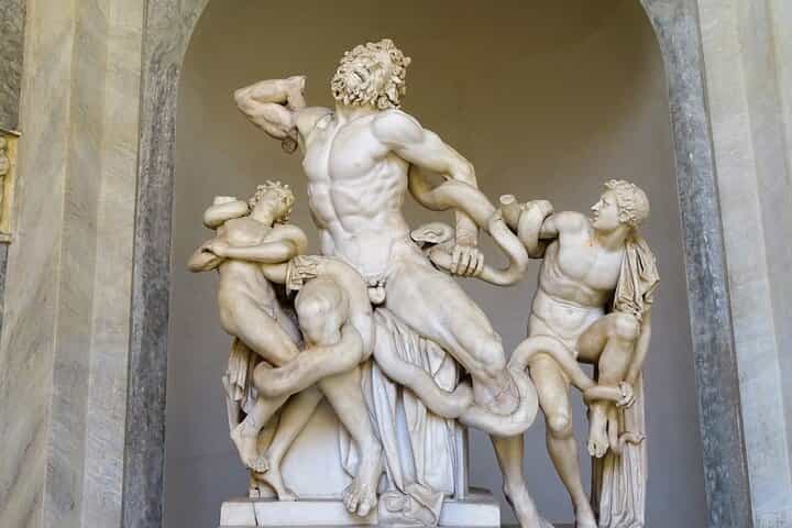 Early Vatican Museums and Sistine Chapel guided Small group Tour