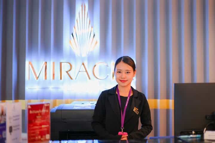 Bangkok Suvarnabhumi Airport 2-Hour Miracle Lounge Access