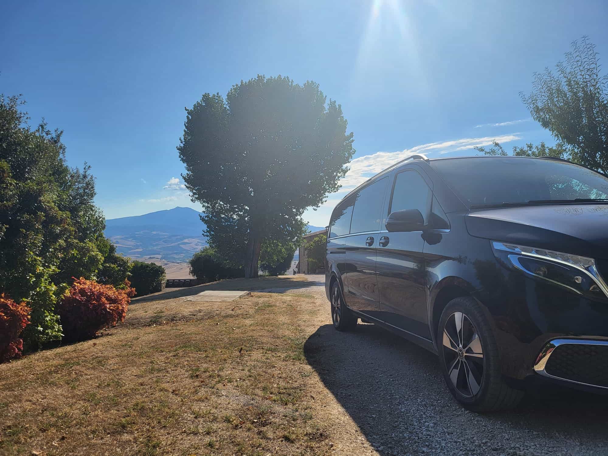 Private Transfer from Rome / Fiumicino Airport to Florence with Orvieto Stop