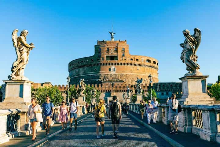 Rome Colosseum, Forum and Pantheon Tour with Castel Sant’Angelo