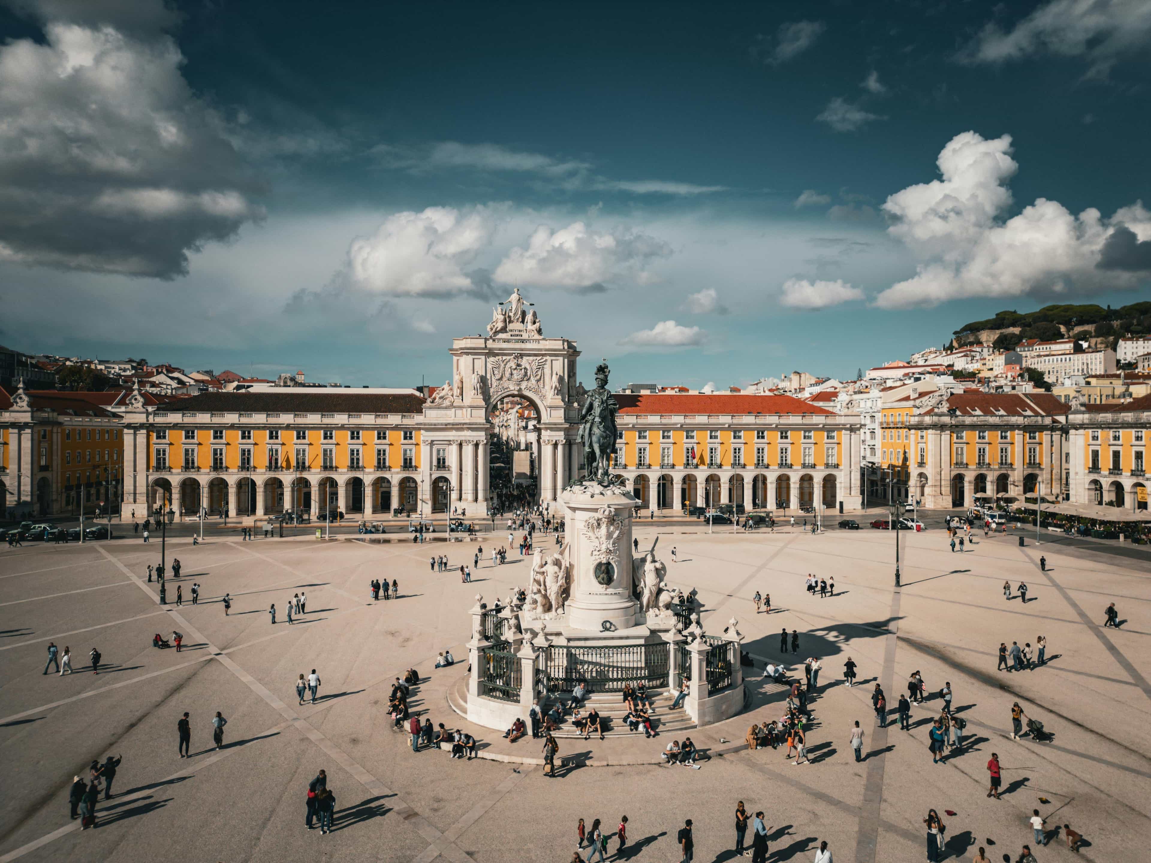 Lisbon Small-Group Day Tour: Old Town, Belém & City Views
