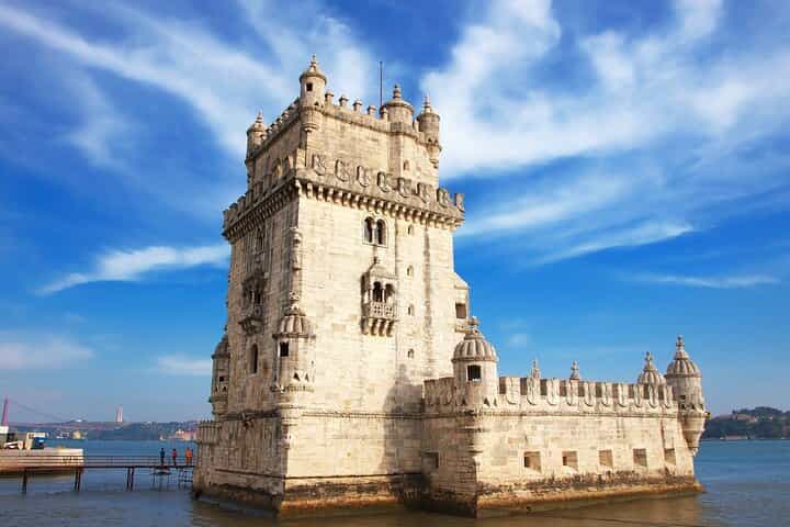 Porto to Lisbon Private Transfer with Optional Stops