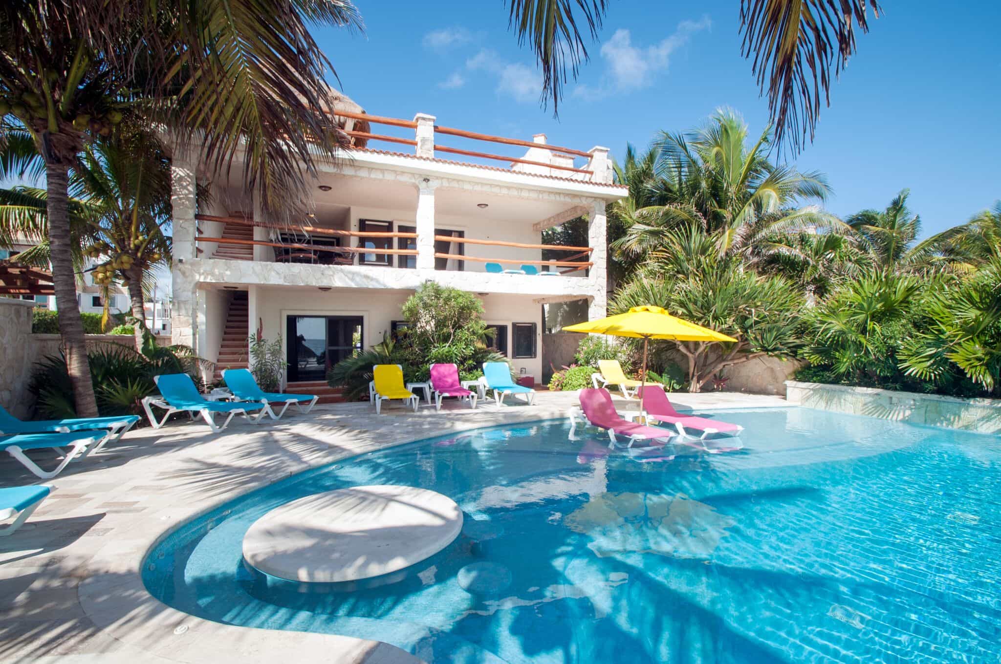 Private Shuttle from Casa del Sol in Puerto Morelos to Cancun Airport