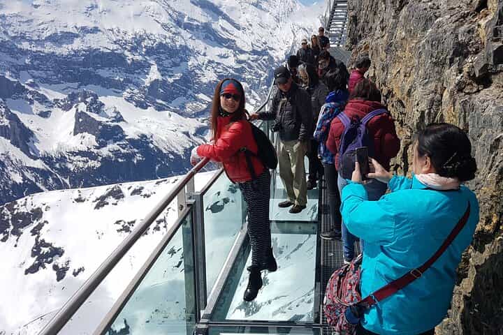 Schilthorn & Lauterbrunnen Valley Private Tour from Zürich