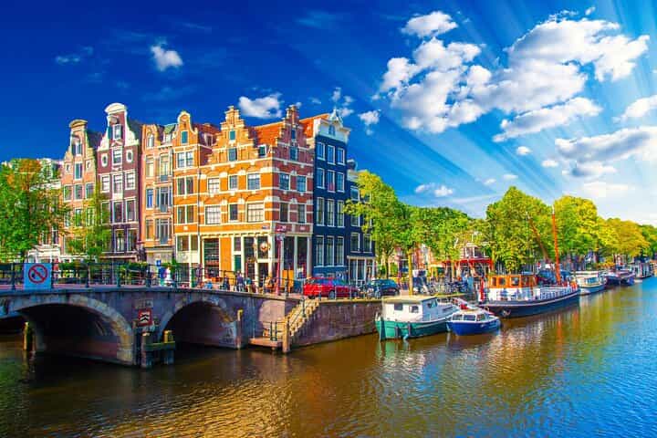 Private direct transfer from Bruges to Amsterdam
