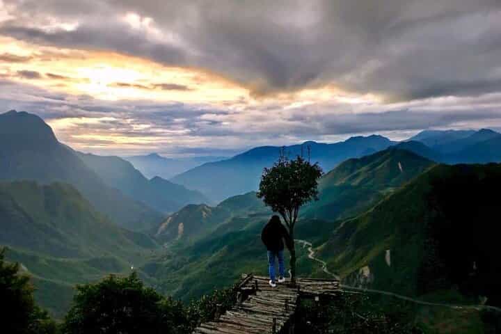 Sapa Private Car Tour to Silver & Love Waterfalls and Lonely Tree