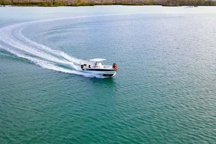 5 Island Speed Boat Tour in Mauritius with Pick up and Drop off
