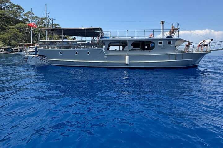 Relaxing Blue Bays Cruise from Fethiye: No Loud Music(max 45 p.)