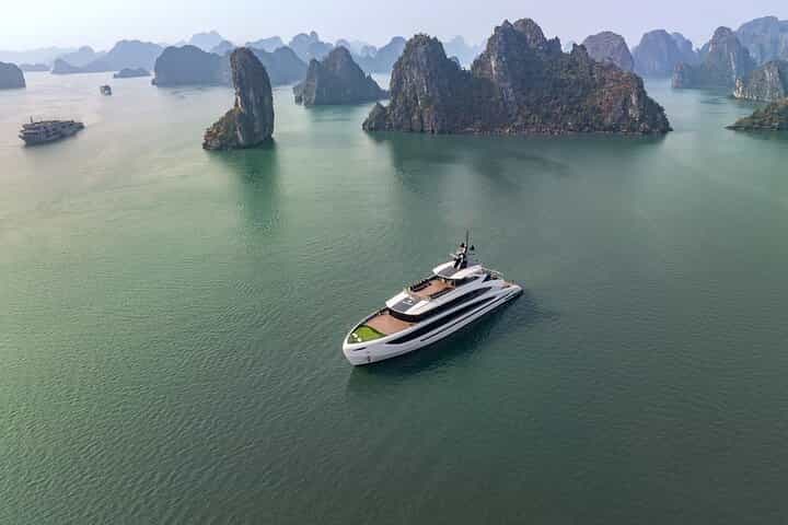 Luxury Modern Cruise Through Halong, Lan Ha Bay with Savory Lunch