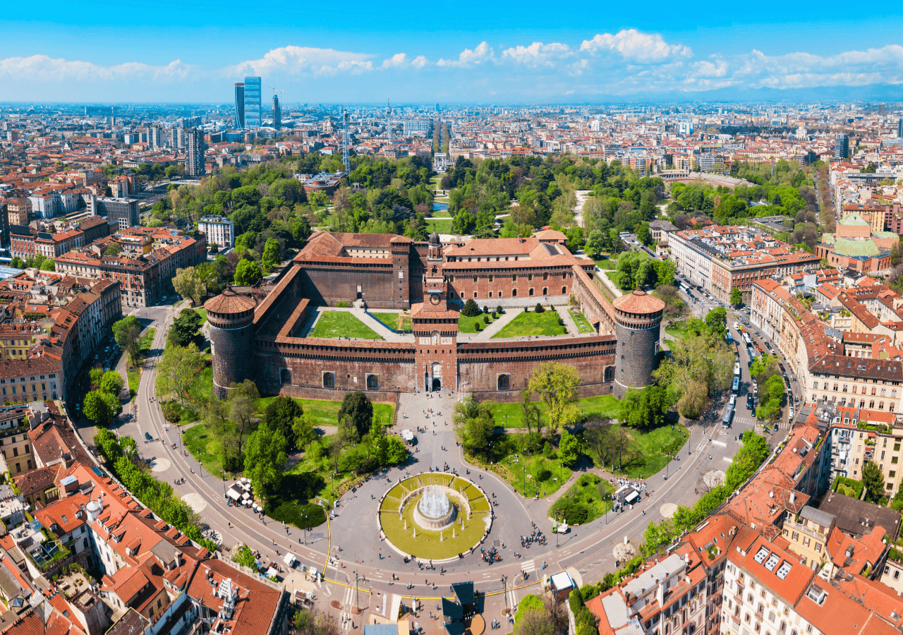 Private visit with an expert guide of the city centre of Milan