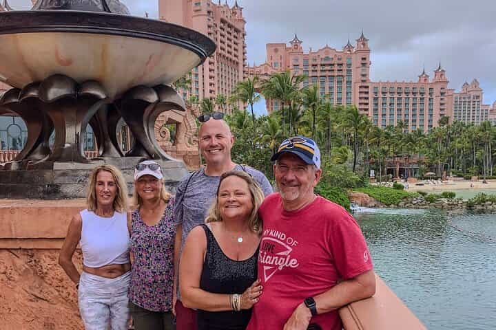 Top Tier Island Historical and Landmark Nassau Bahamas Tour 